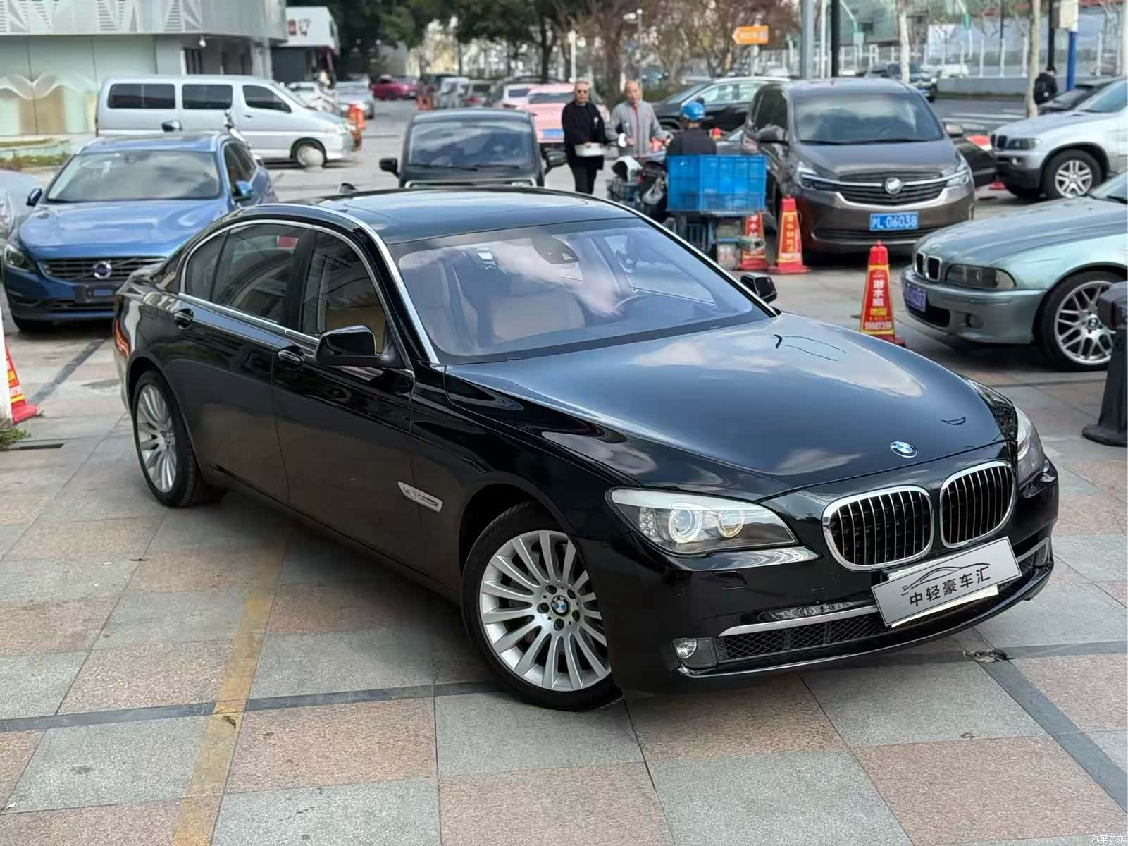 BMW 7 Series, 2011 3