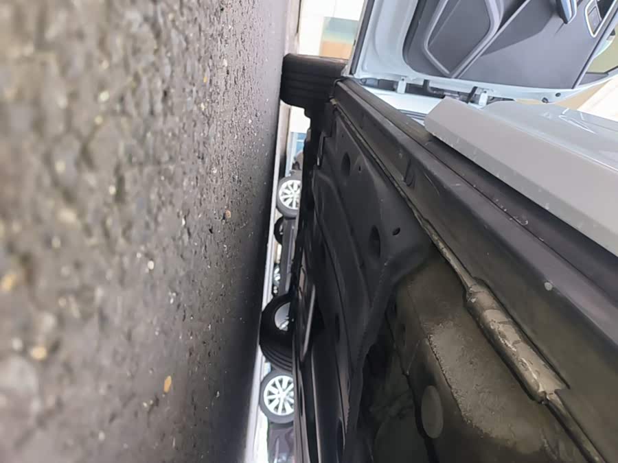 Audi Q2L 2022, фото 21