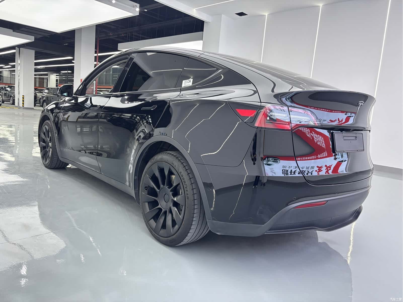 Tesla Model Y, 2022 18