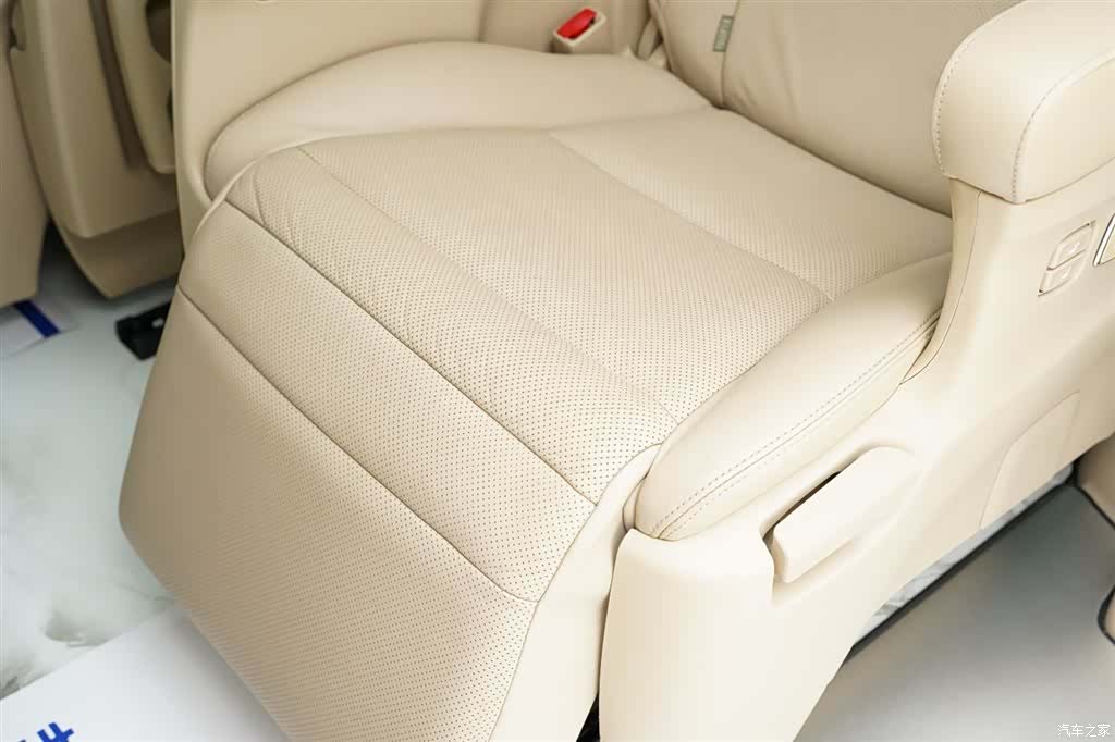 Toyota Alphard, 2012 10