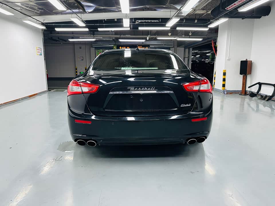 Maserati Ghibli Maserati Ghibli