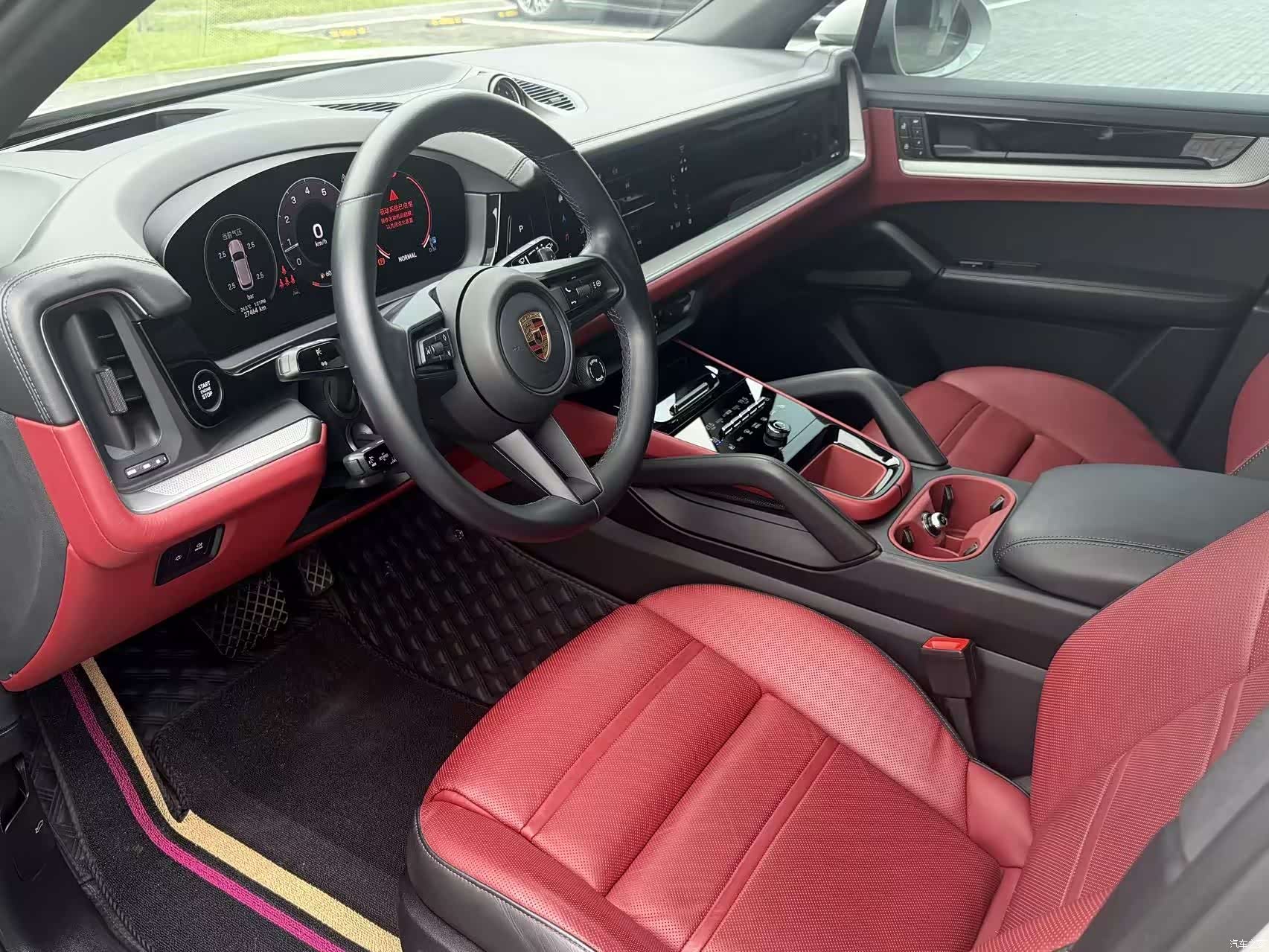 Porsche Cayenne, 2024 12