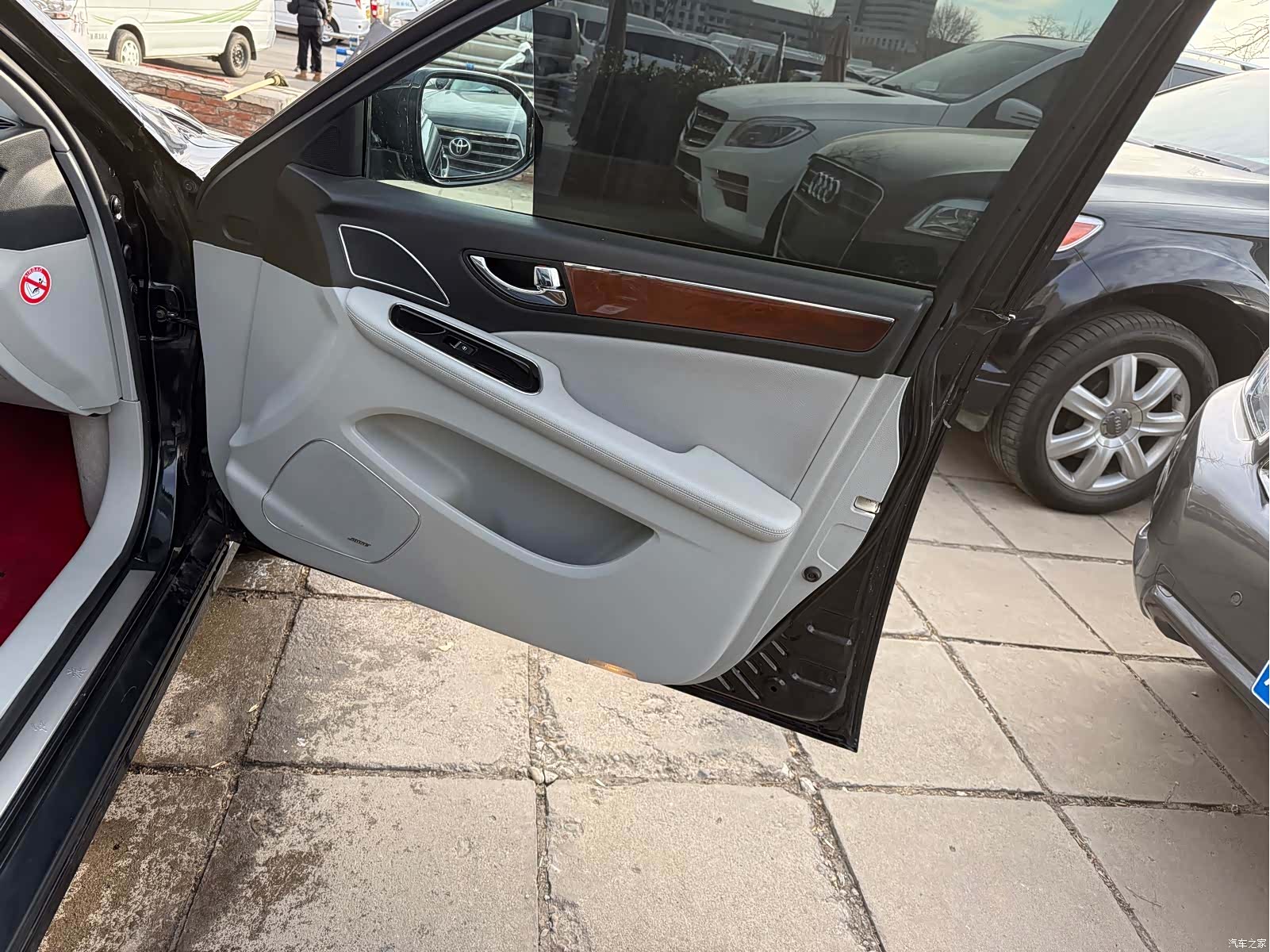 Hongqi H7, 2017 14