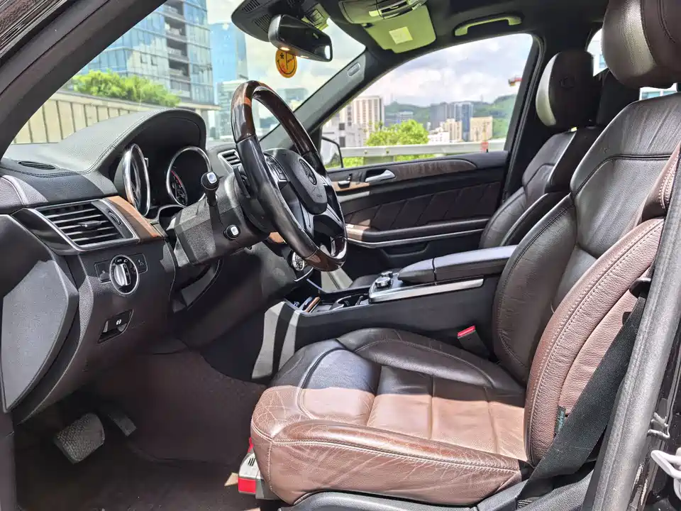 Mercedes-Benz GL grade