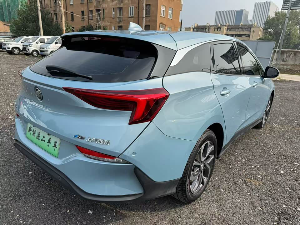 Buick Slightly blue 6