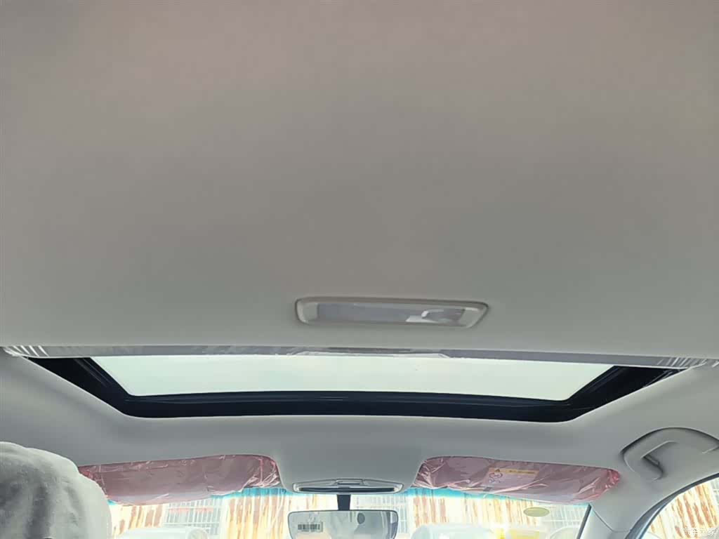 Geely Binray, 2026 18