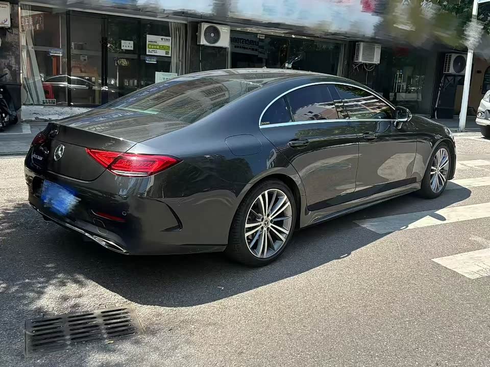 Mercedes-Benz CLS