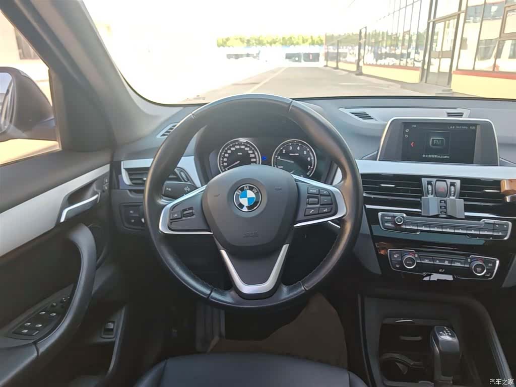 BMW X1, 2019 11