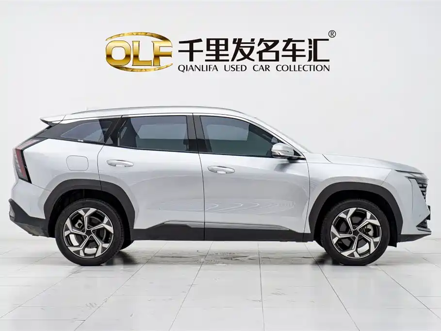 Geely Atlas L