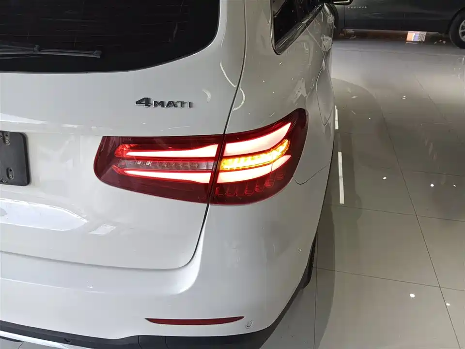 Mercedes-Benz GLC Mercedes-Benz GLC