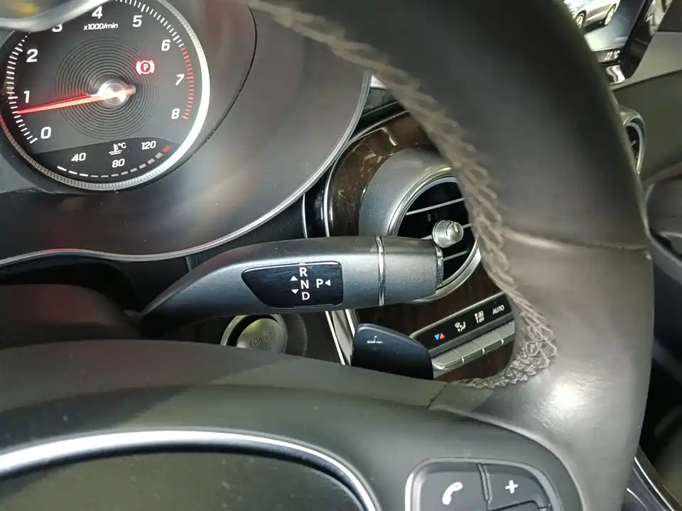 Mercedes-Benz GLC Mercedes-Benz GLC