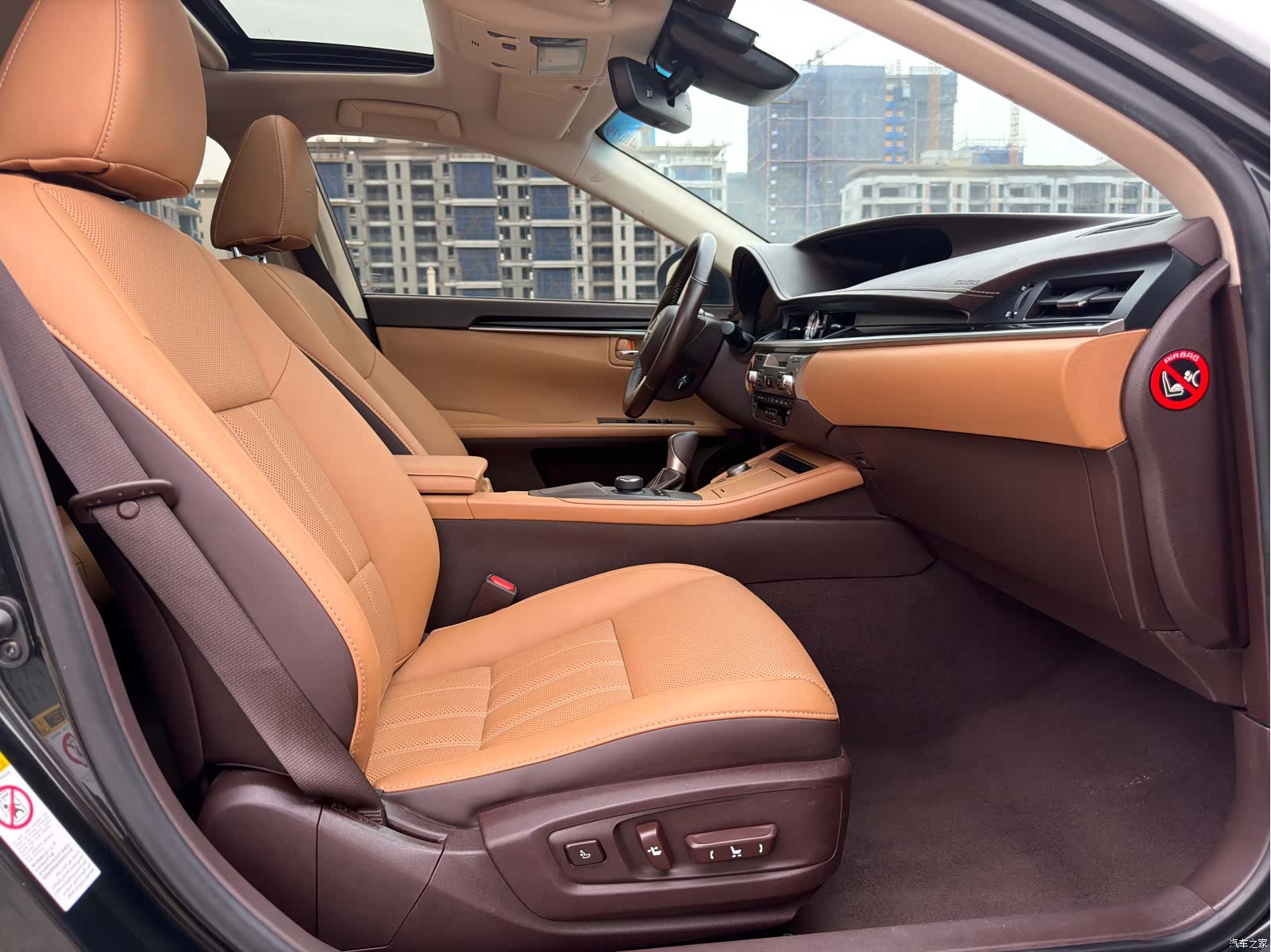 Lexus ES, 2016 11