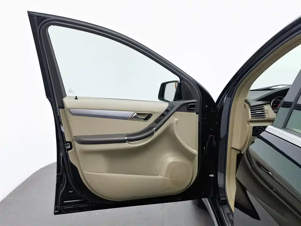 Mercedes-Benz R-class