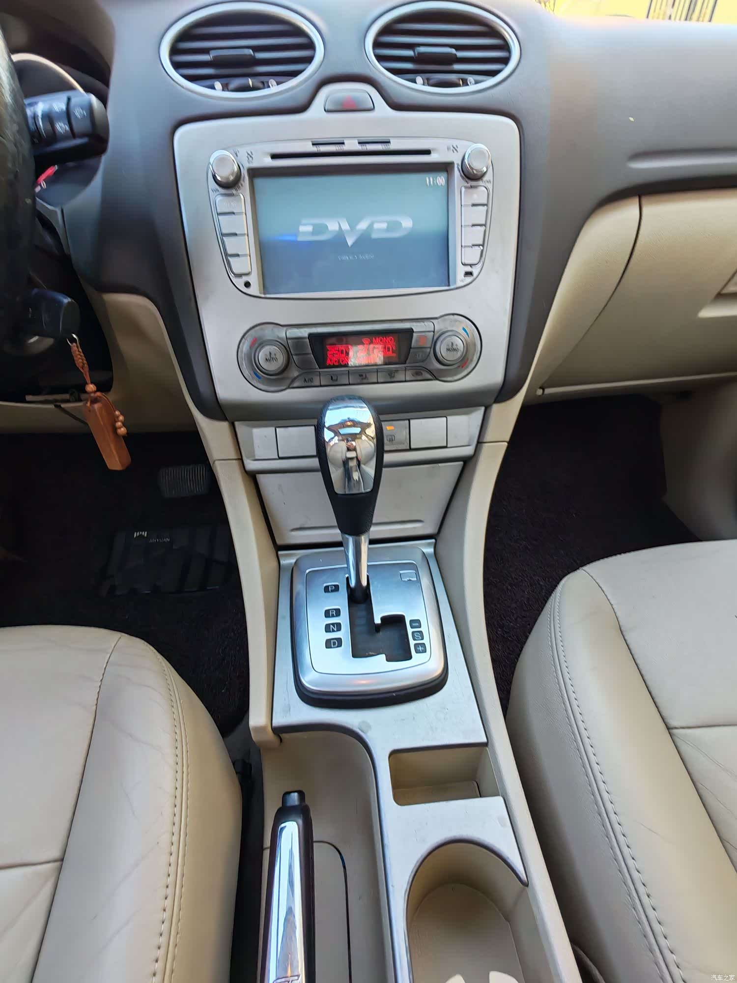 Ford Focus, 2014 12