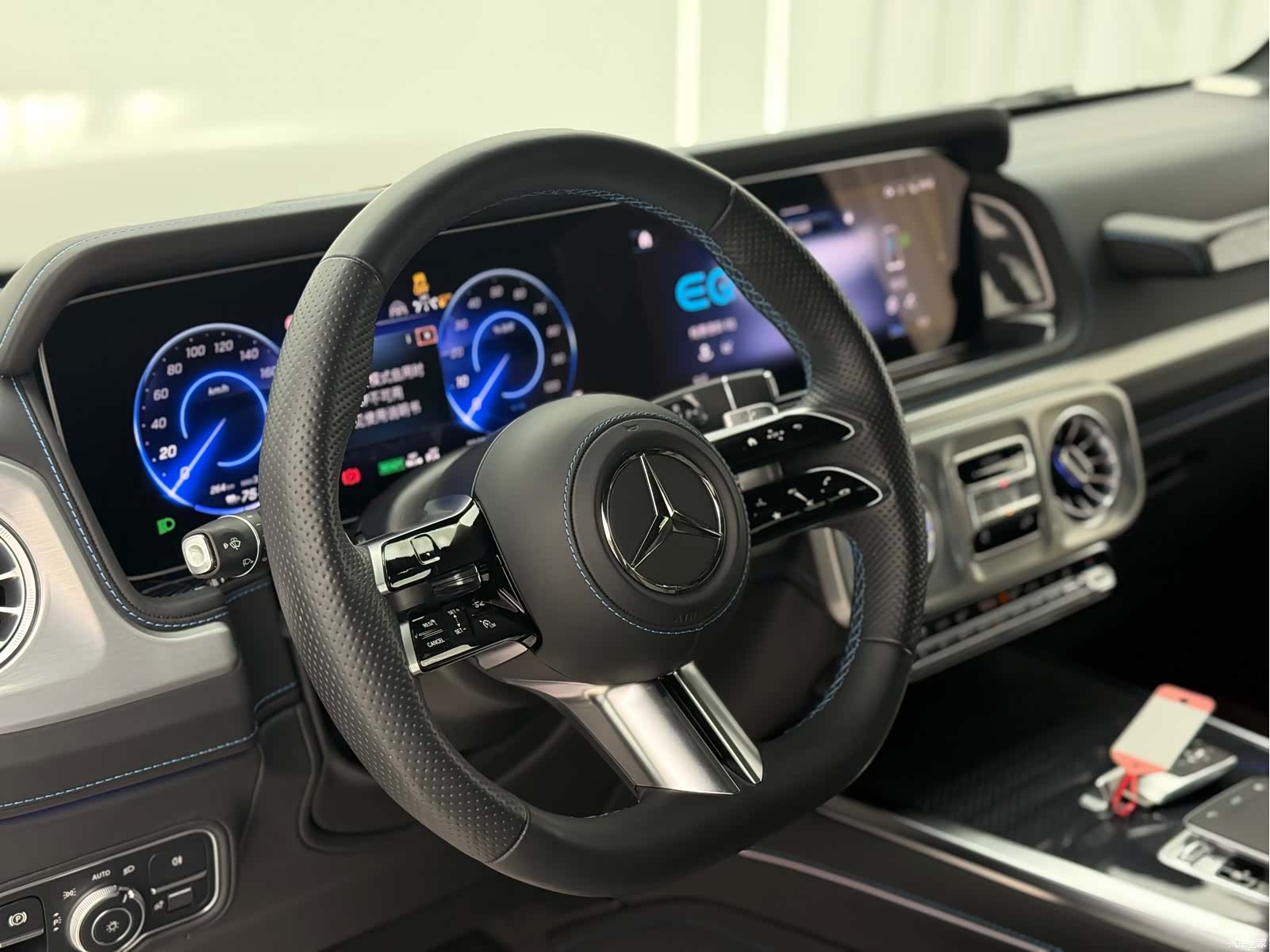 Mercedes-Benz G-Class, 2024 4