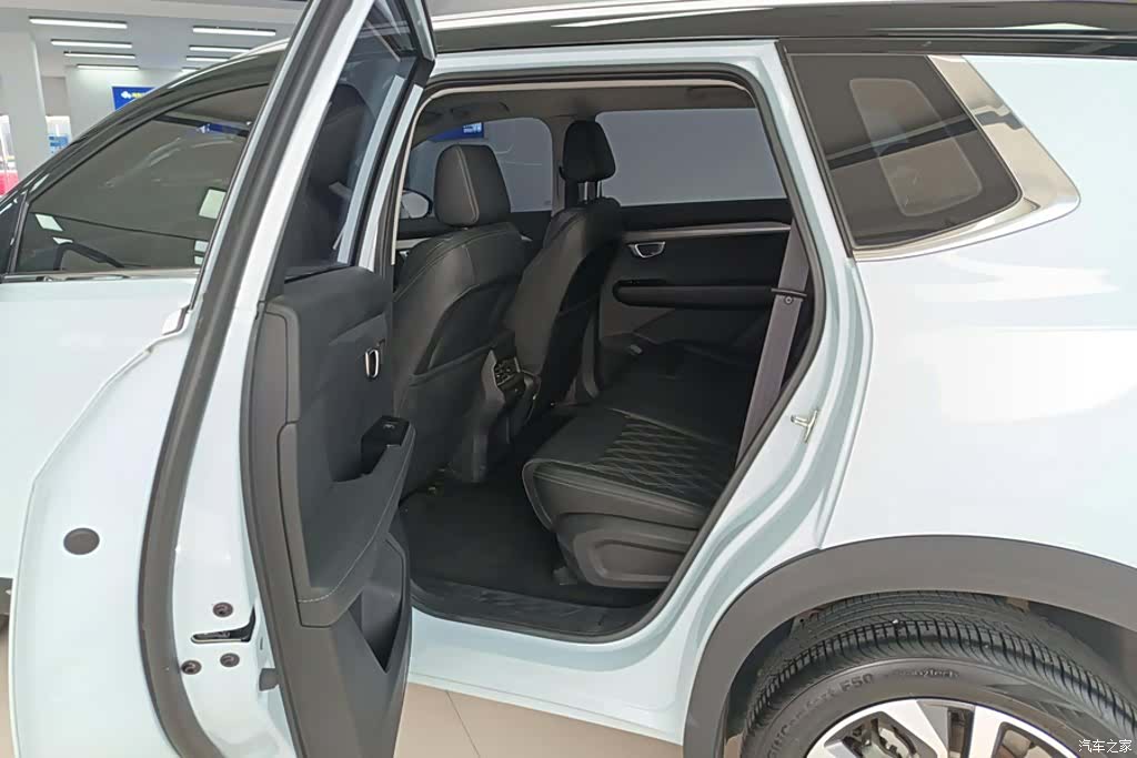Wuling DHT, 2023 11