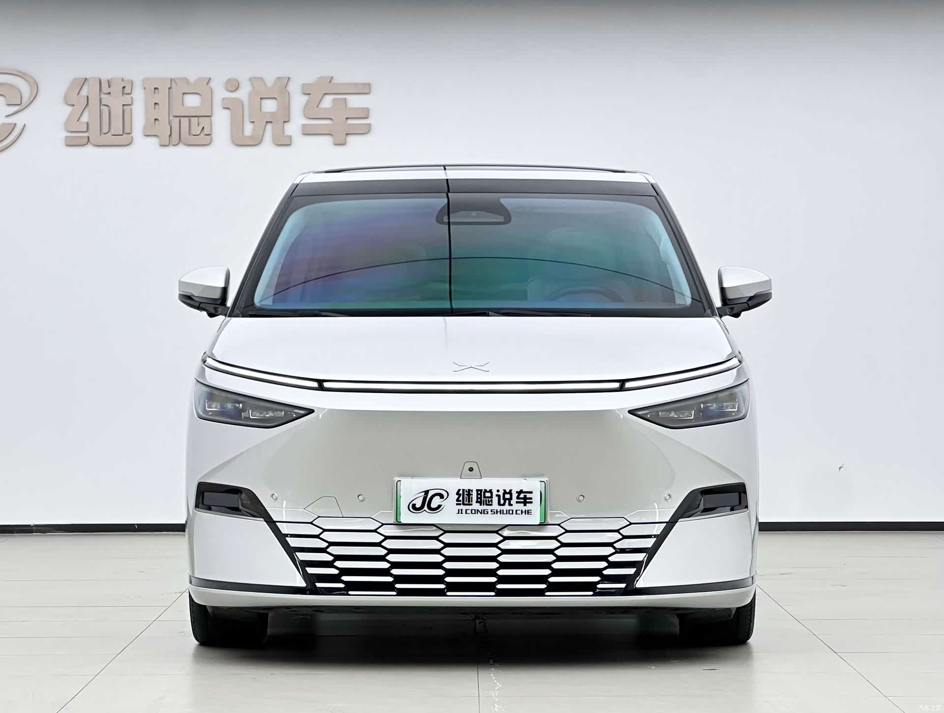 Xpeng X9, 2025 3