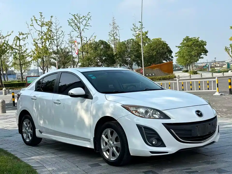 Mazda 3 star Cheng