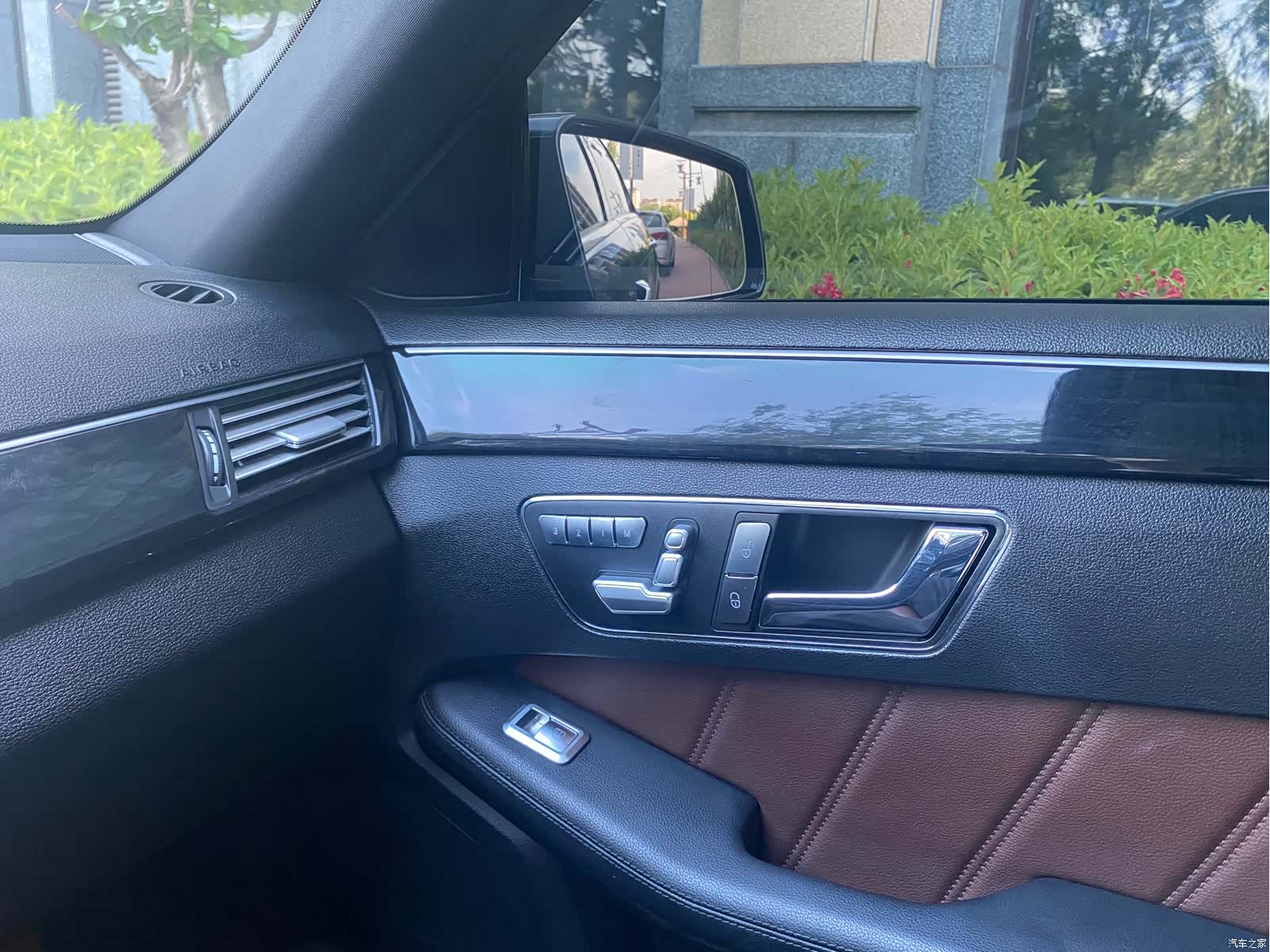 Mercedes-Benz E-Class, 2011 9