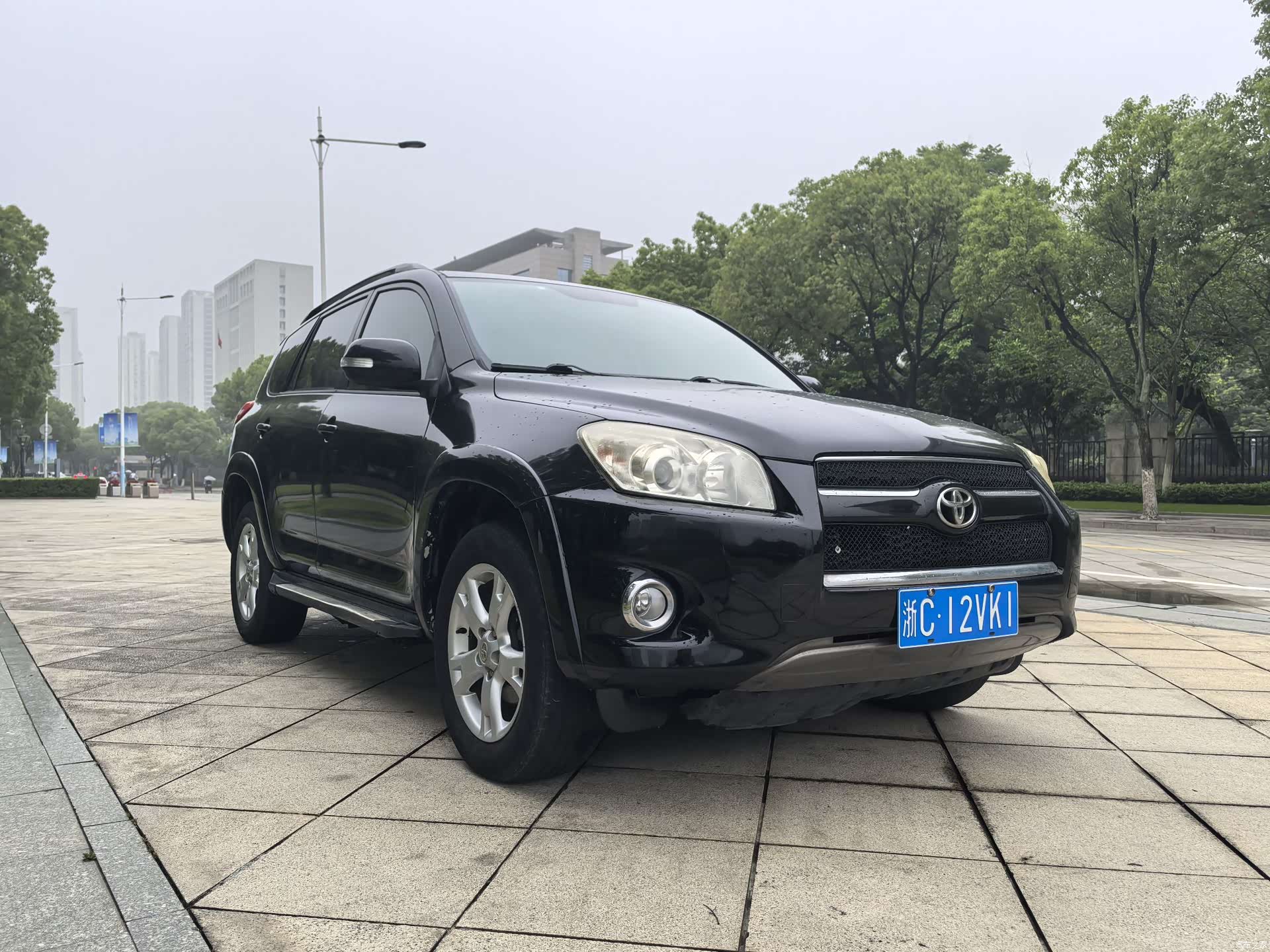 Toyota RAV4, 2013 3