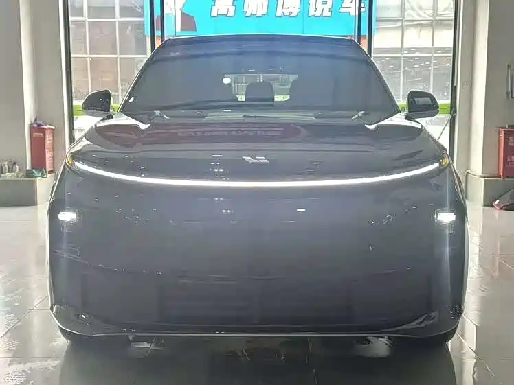 Li Auto Ideal L6