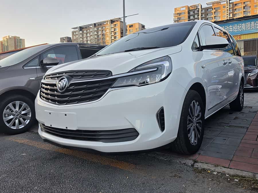Buick GL8 2022, фото 1