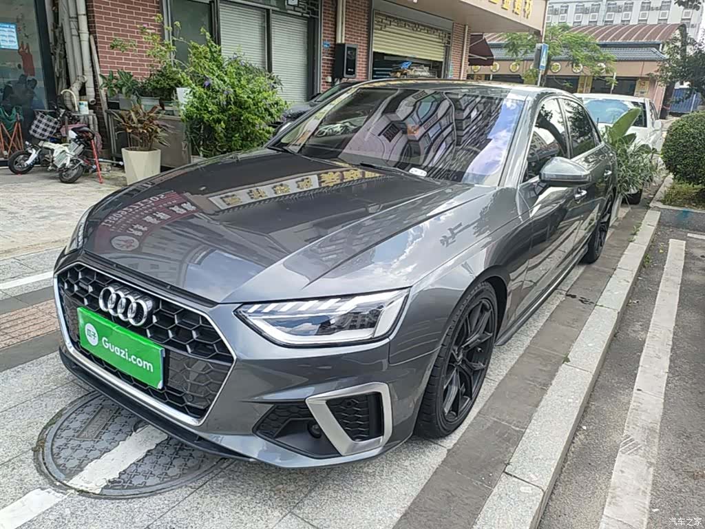 Audi A4L, 2021 1
