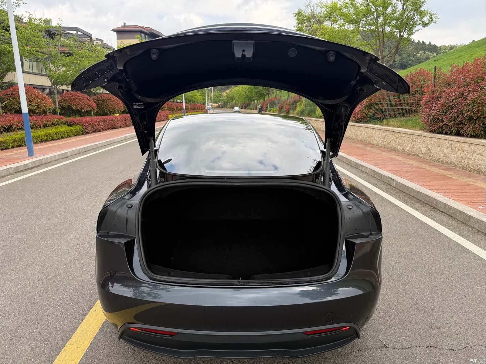 Tesla Model 3, 2024 8