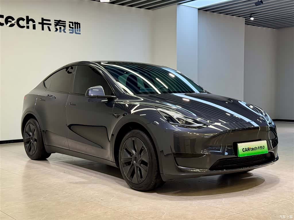 Tesla Model Y, 2025 2