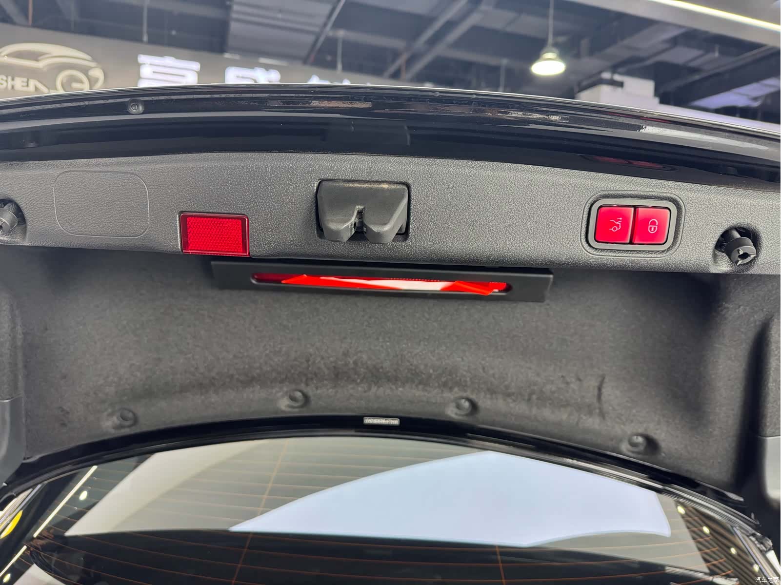 Mercedes-Benz E-Class, 2021 20