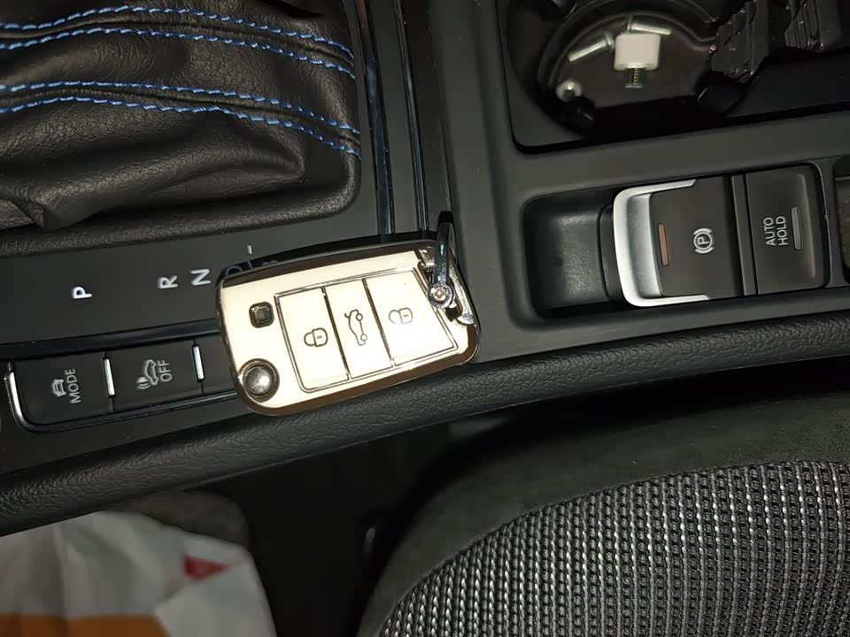 Volkswagen Golf*pure electricity