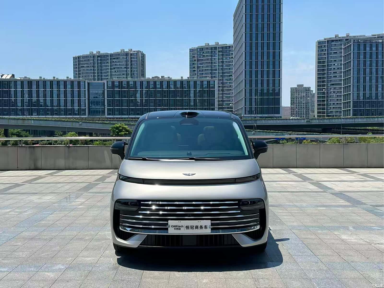 Geely V900, 2026 2