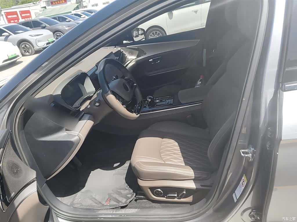BYD Han, 2023 15