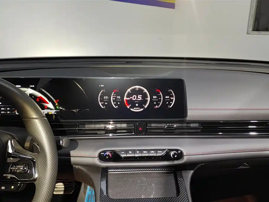 Trumpchi Shadow Leopard