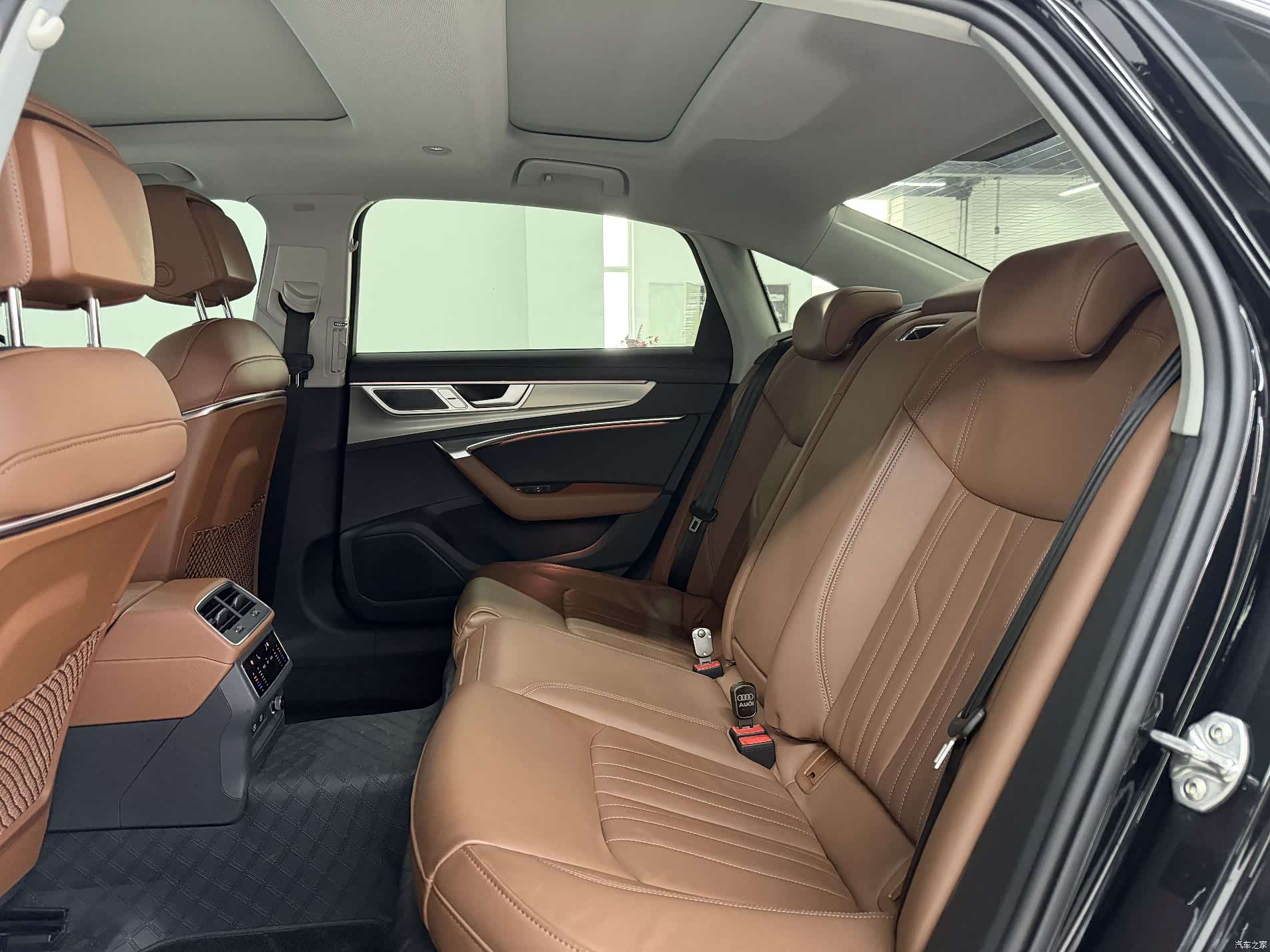 Audi A6L, 2024 13