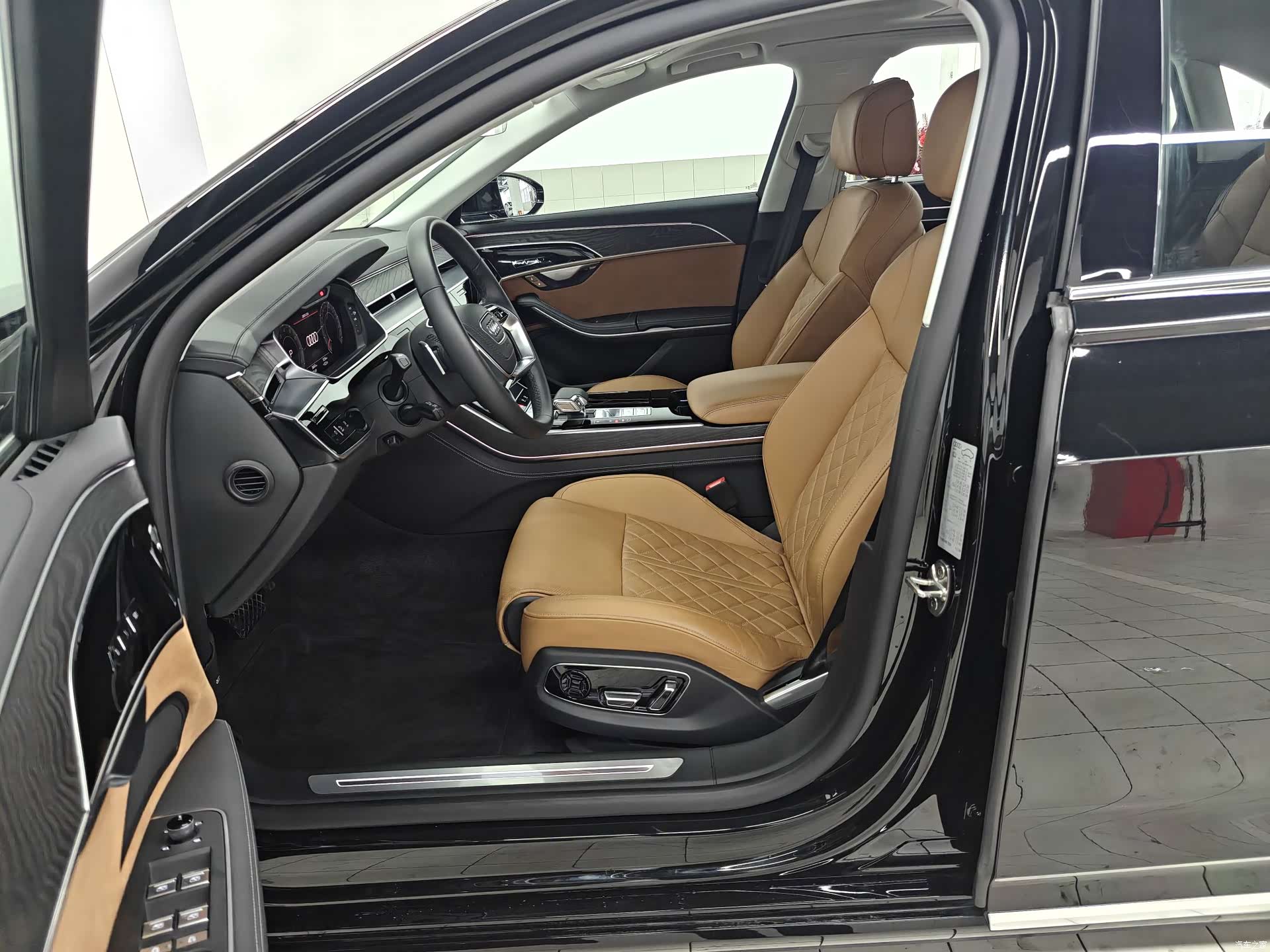 Audi A8L, 2024 11