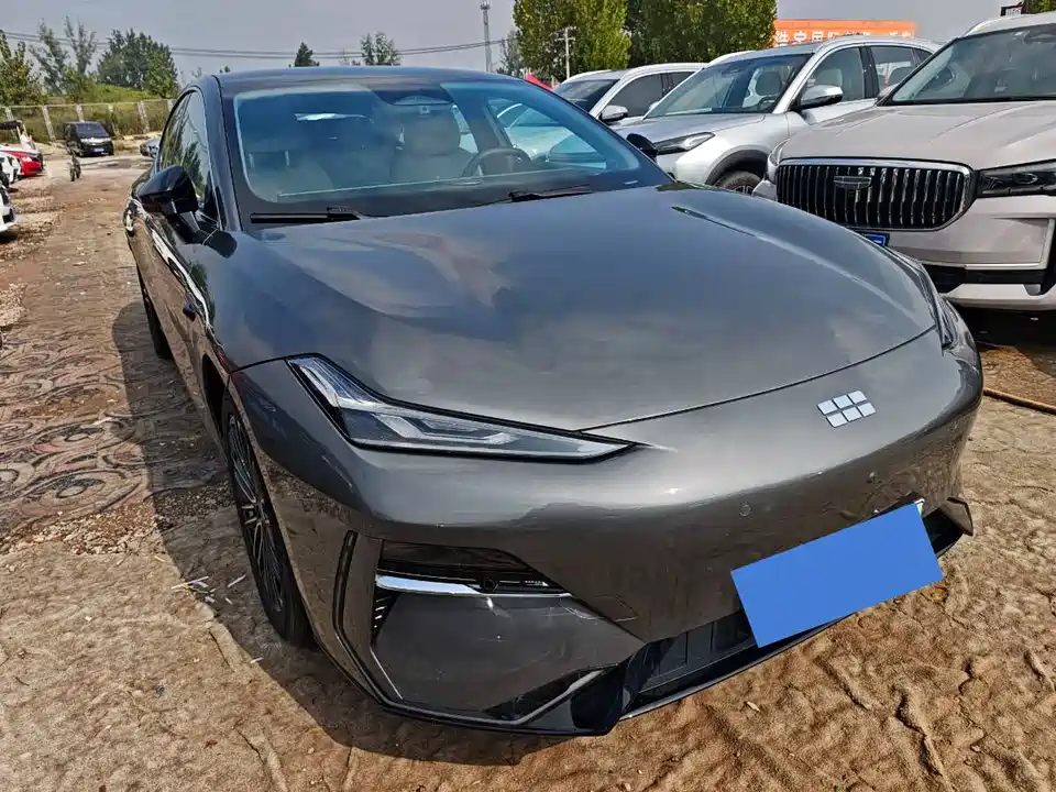 Geely Galaxy Galaxy E8