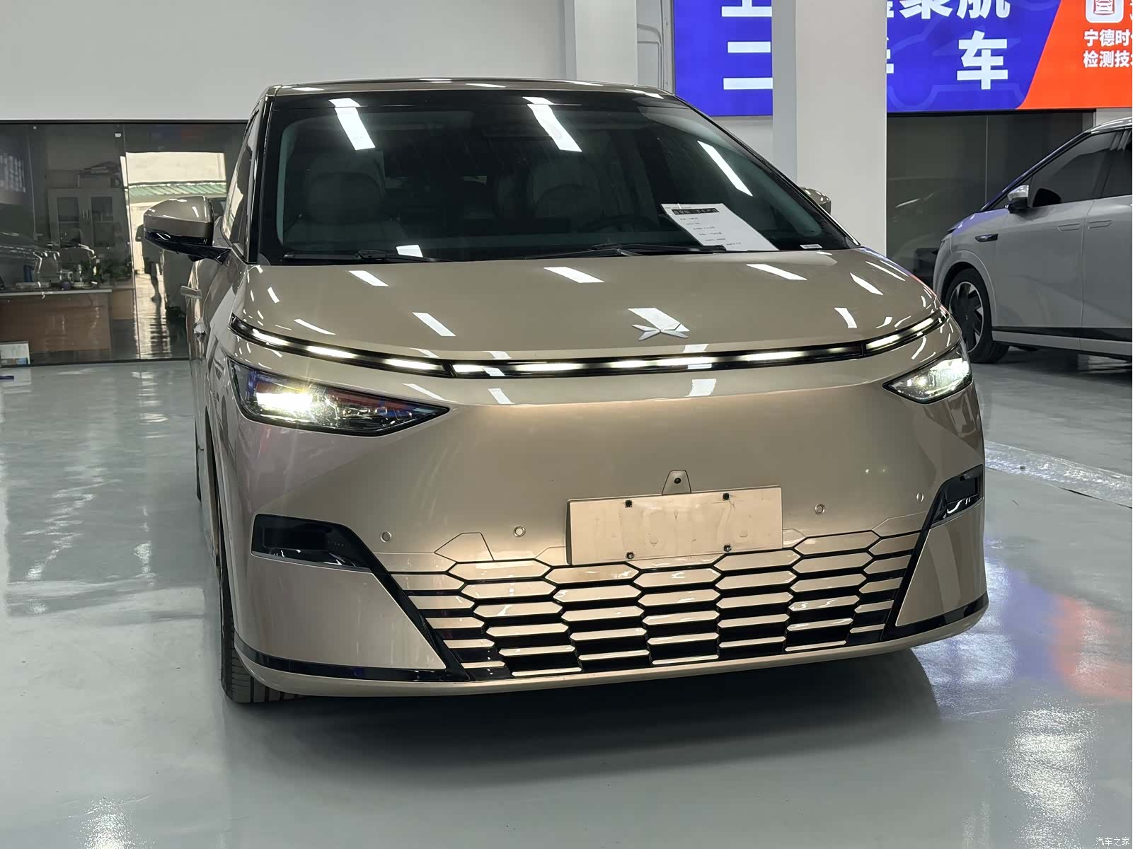 Xpeng X9, 2024 1