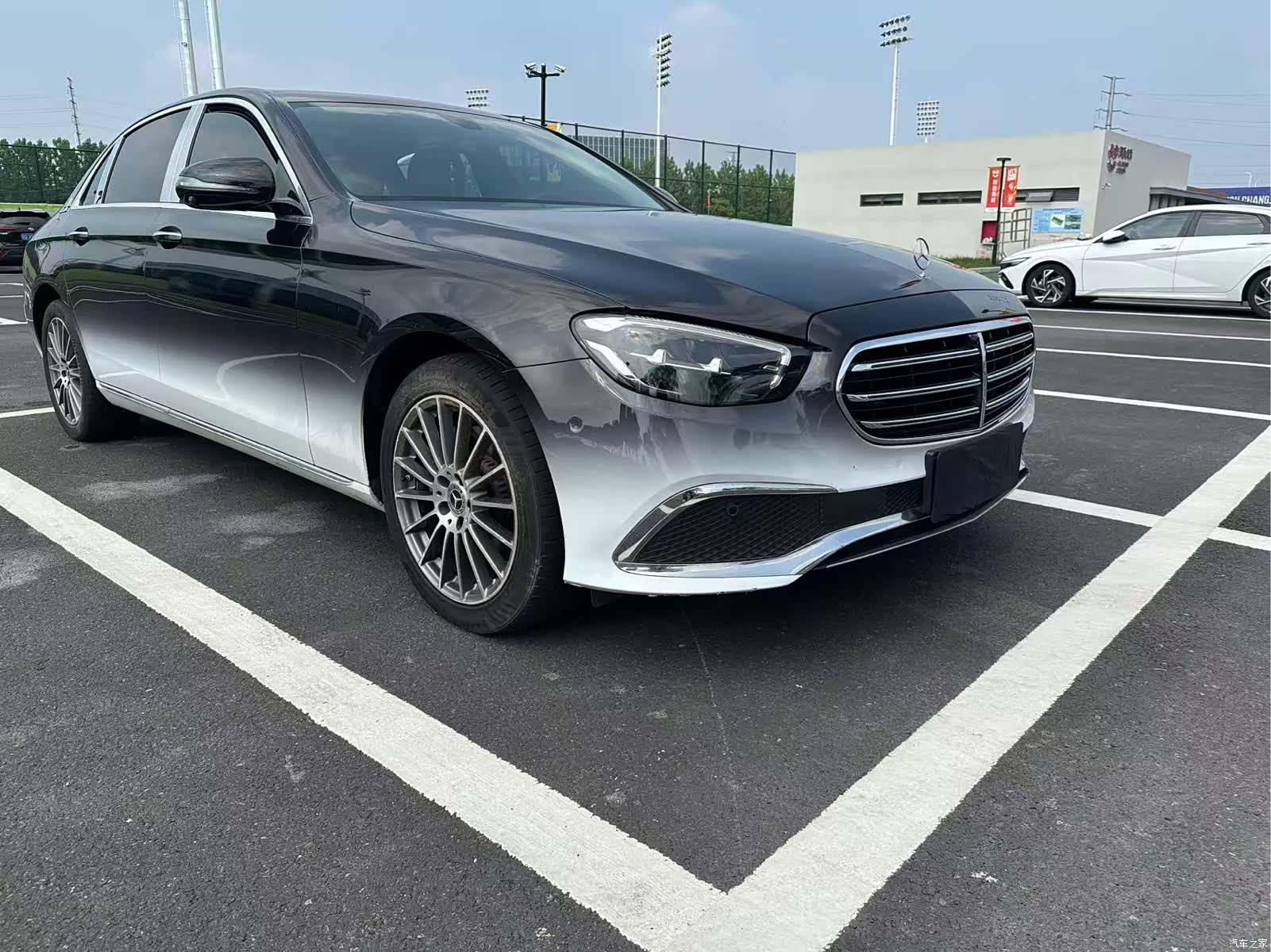 Mercedes-Benz E-Class, 2022 3