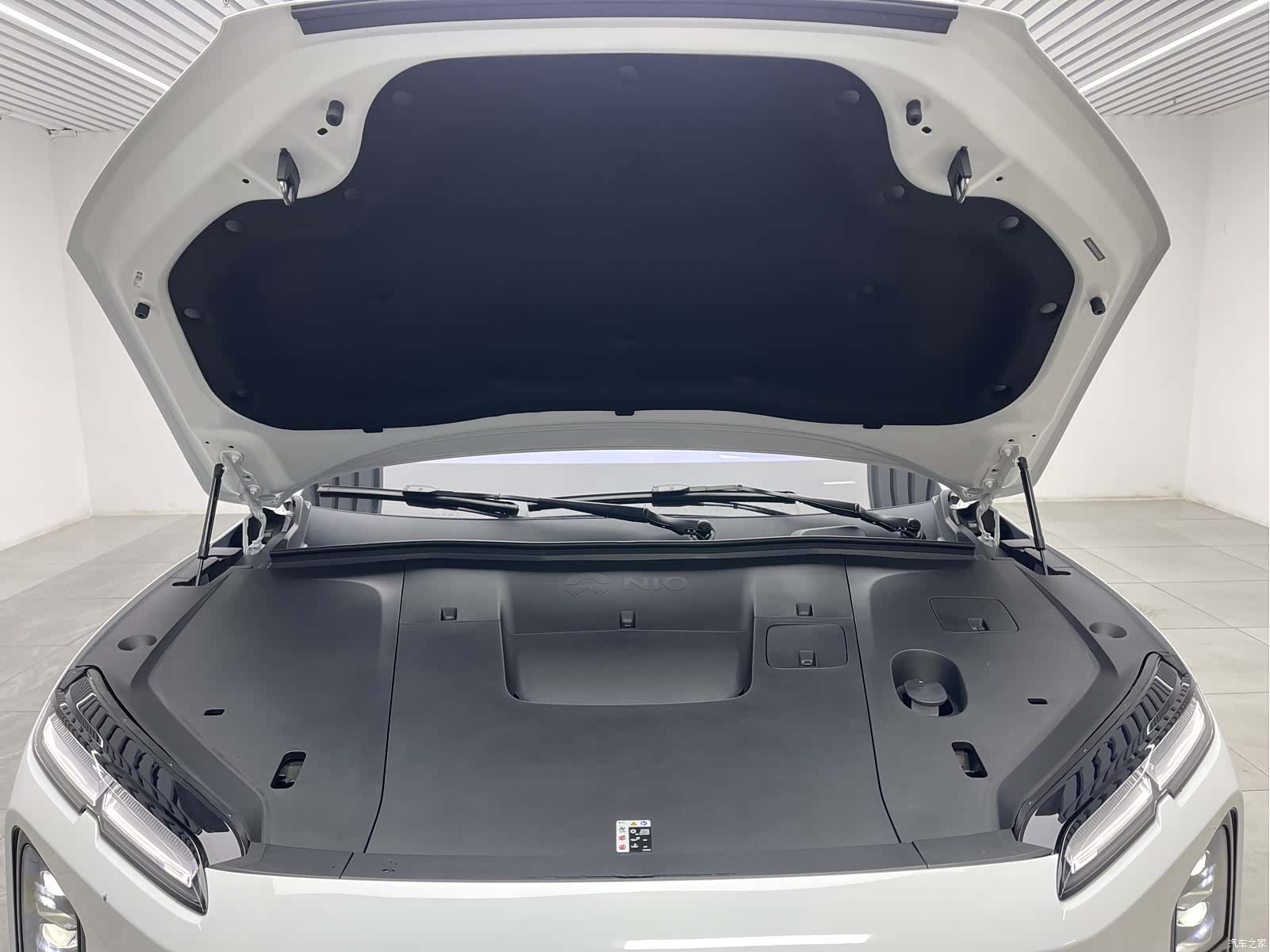 NIO EC6, 2025 9