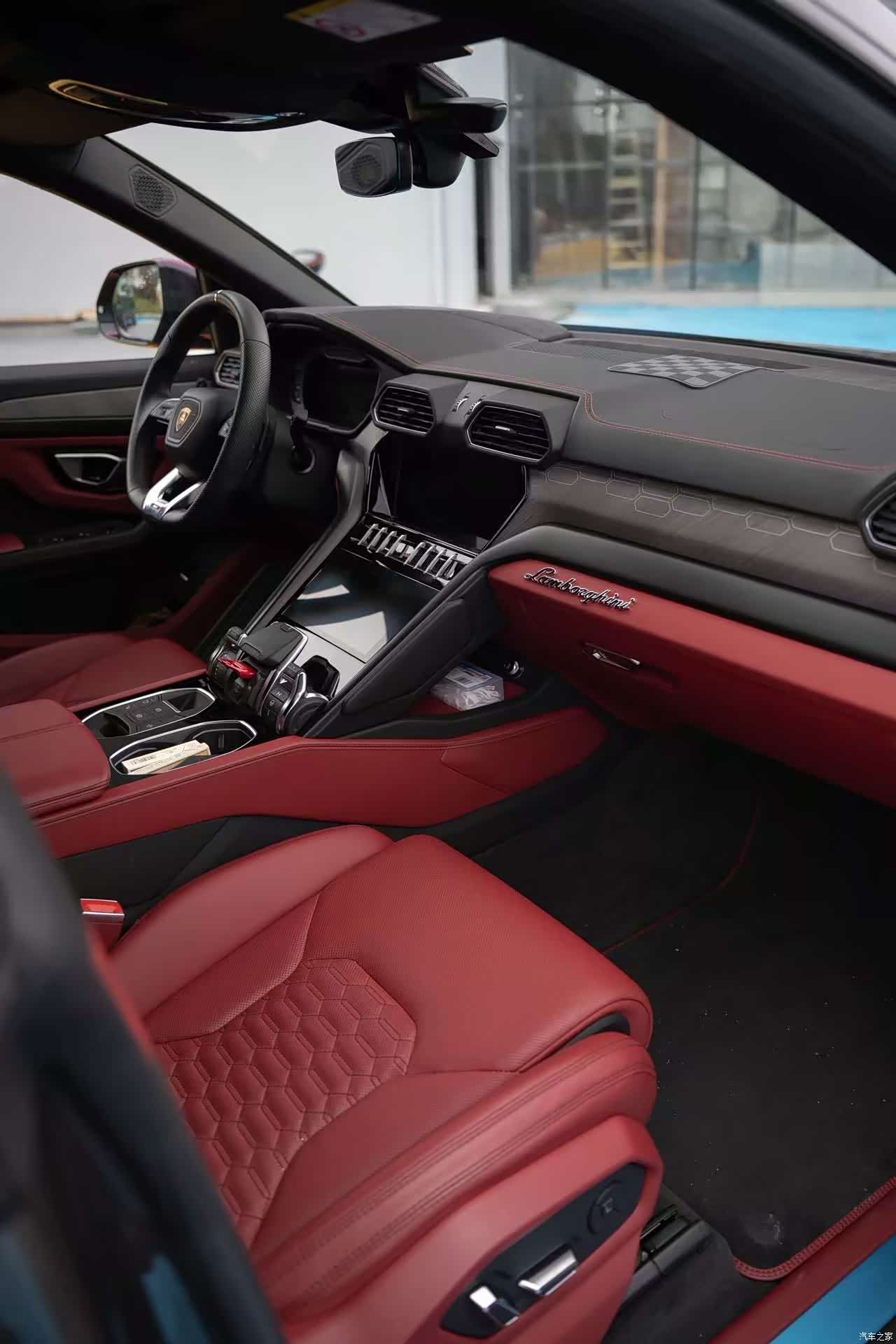 Lamborghini Urus, 2022 8