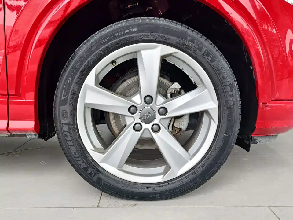 Audi Q2L Audi Q2L