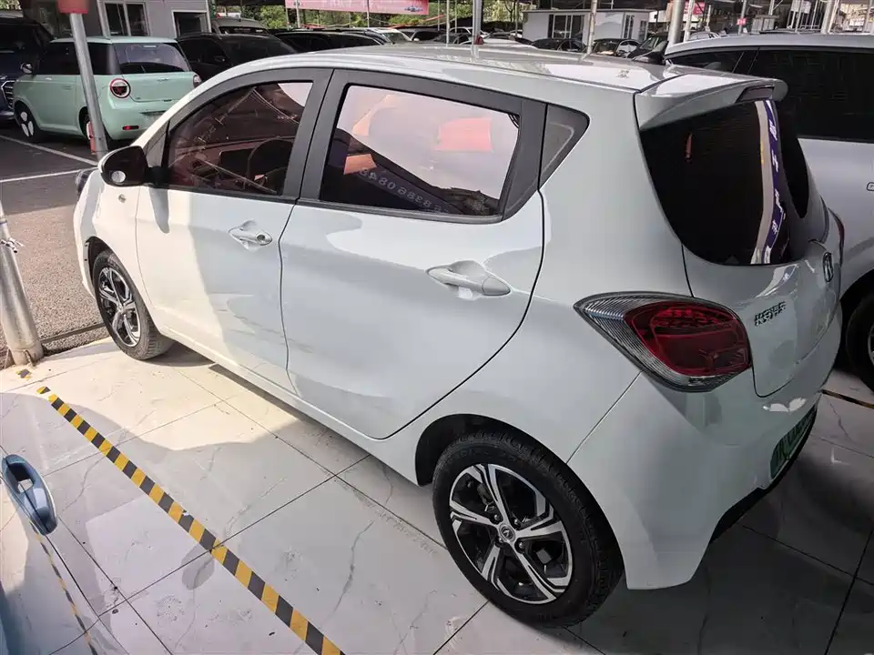 Changan Benben E-Star