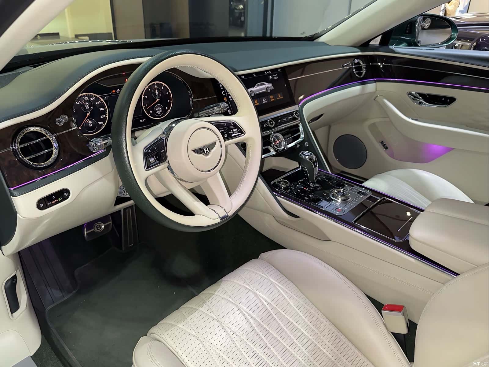 Bentley Flying Spur, 2021 все фото