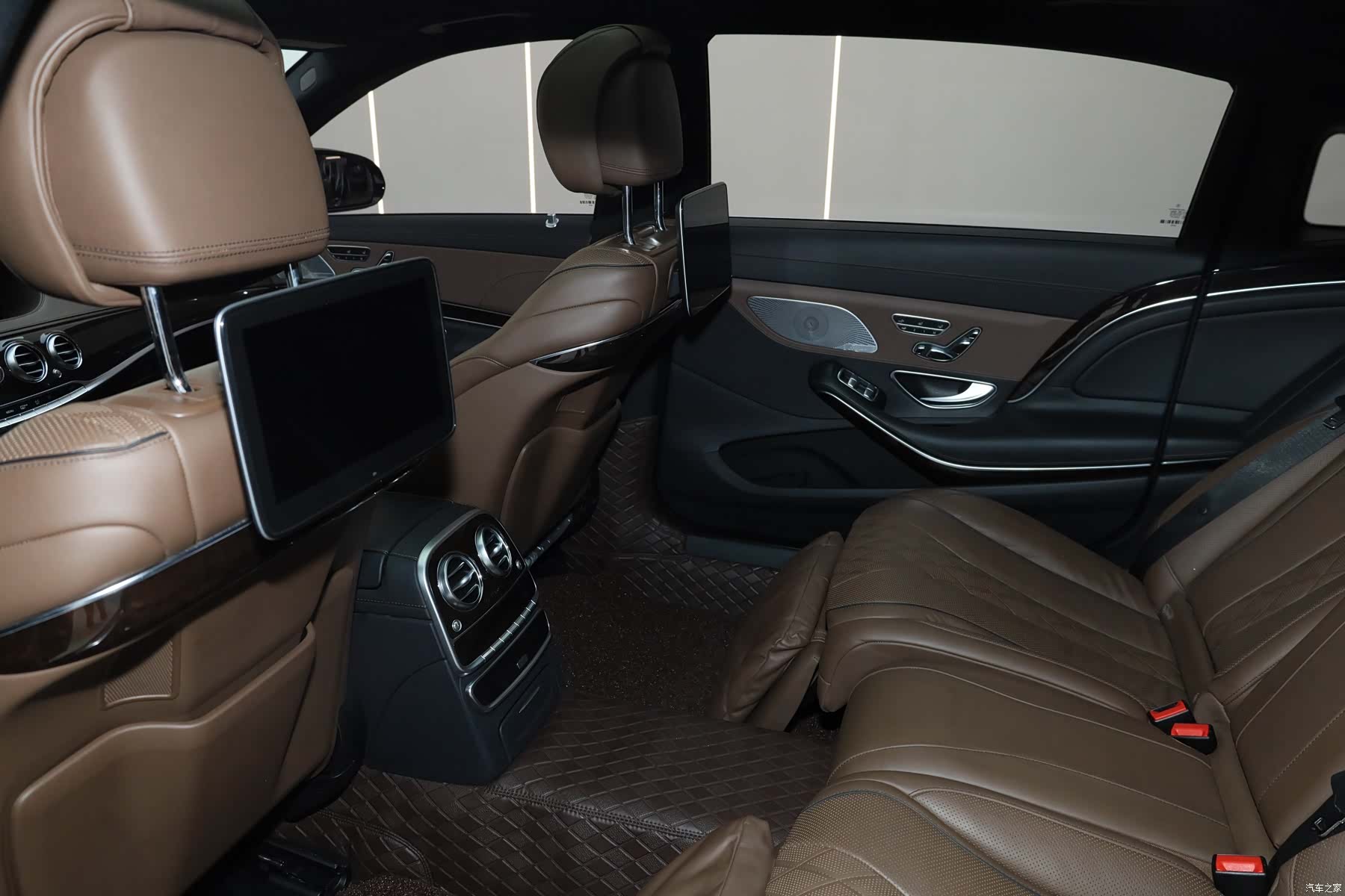 Maybach S-Class, 2018 24