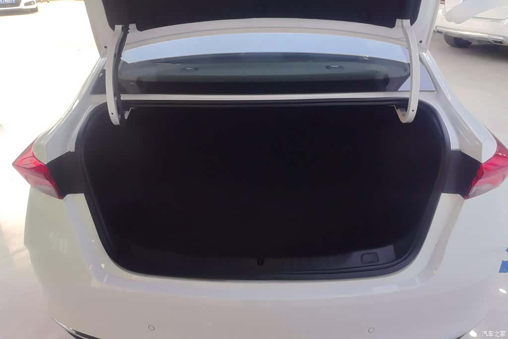 Buick Verano, 2023 4