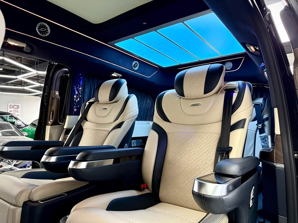 Mercedes-Benz V-class Mercedes-Benz V-class