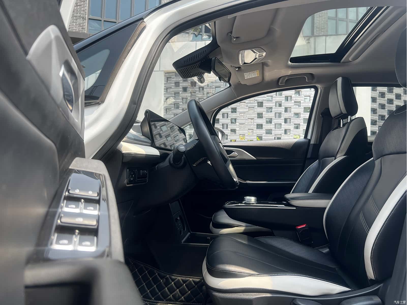 Geely E, 2022 26