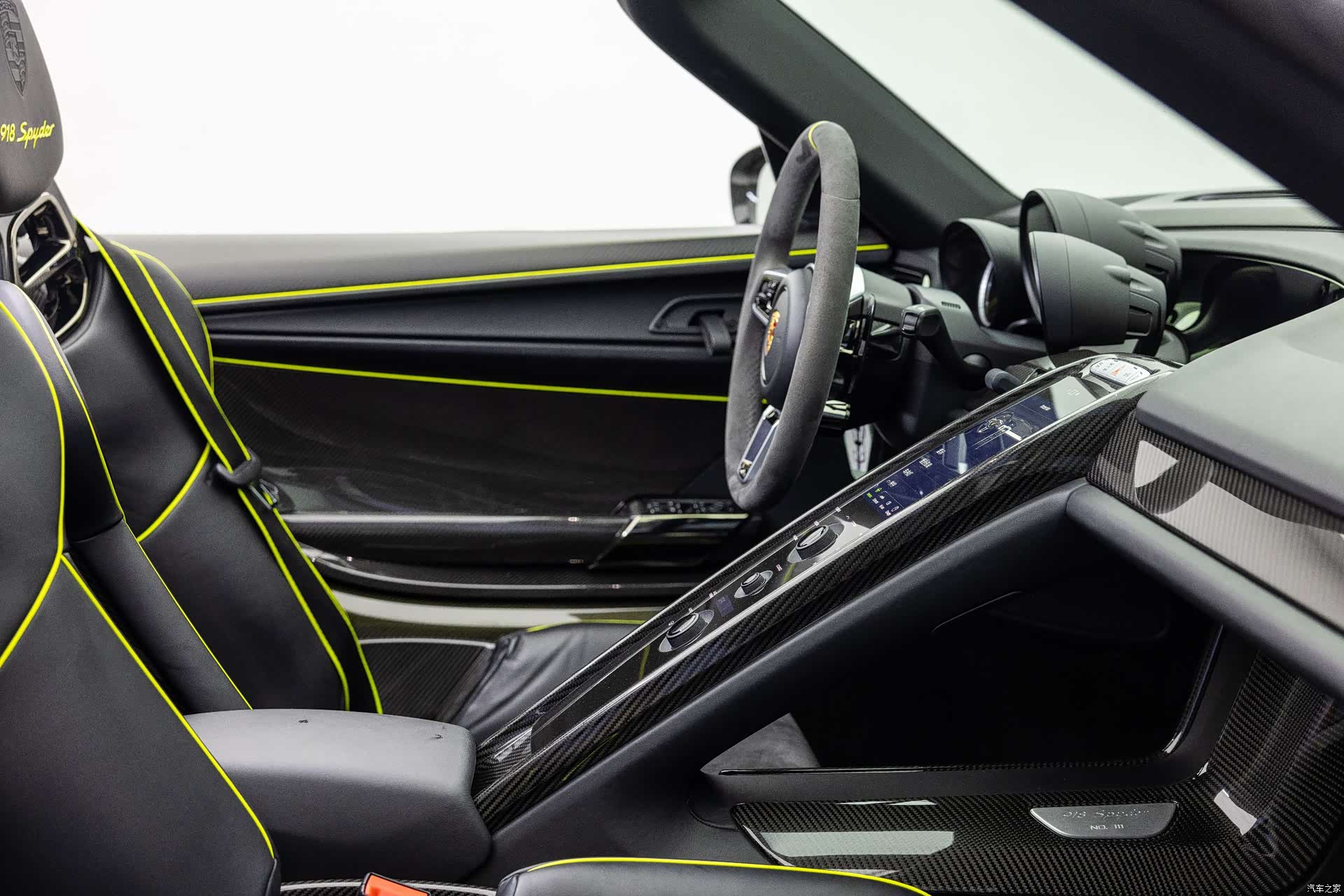 Porsche 918, 2015 11