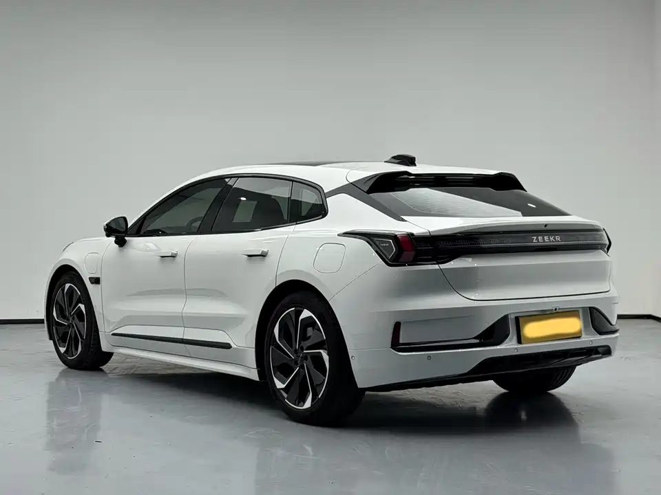 Zeekr 001